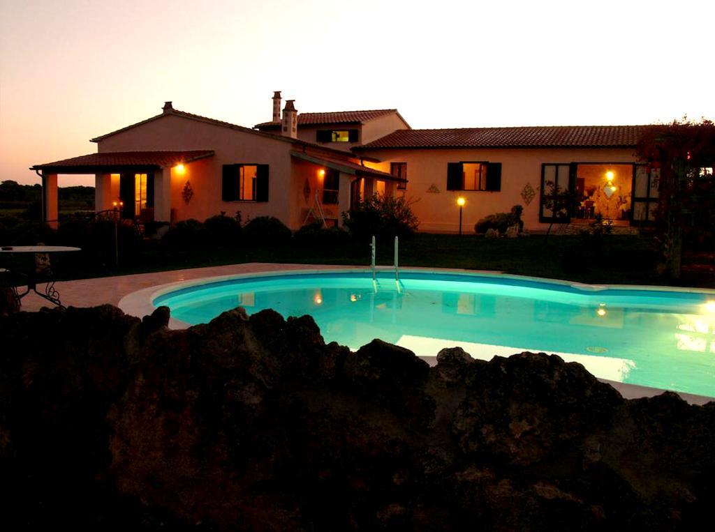 Agriturismo Il Grillo Parlante Pitigliano Buitenkant foto