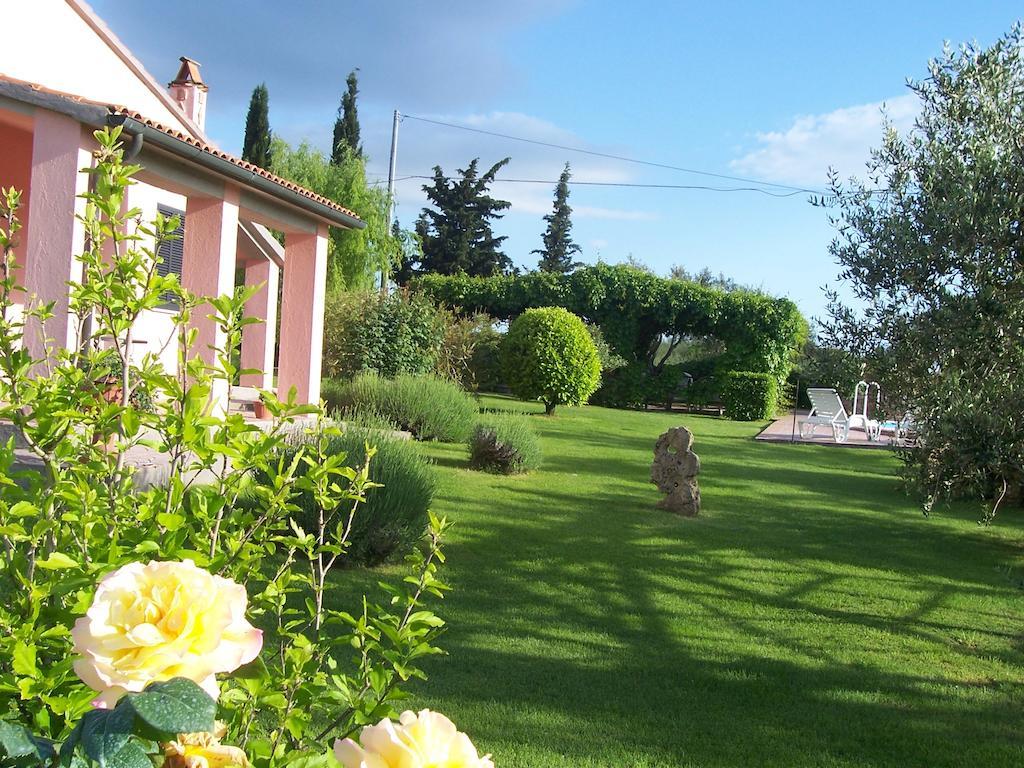 Agriturismo Il Grillo Parlante Pitigliano Buitenkant foto